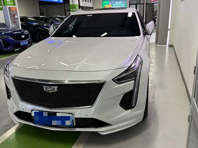 CADILLAC CT6