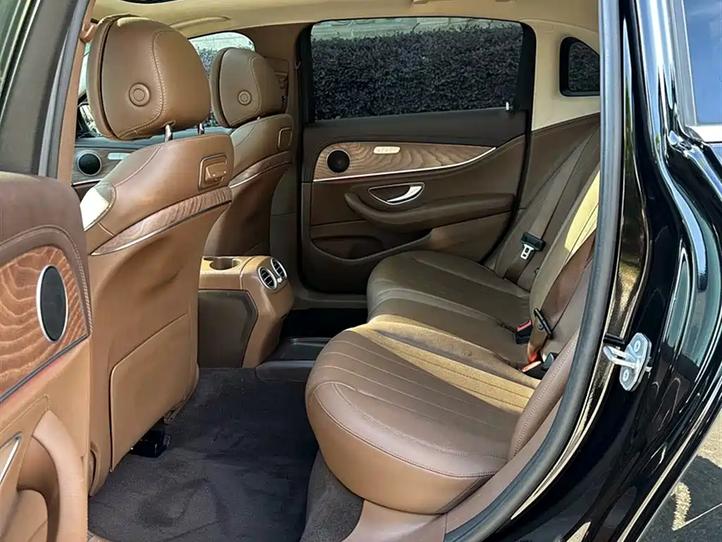 Mercedes-Benz E-Class E 2020 E 300 L Fashion