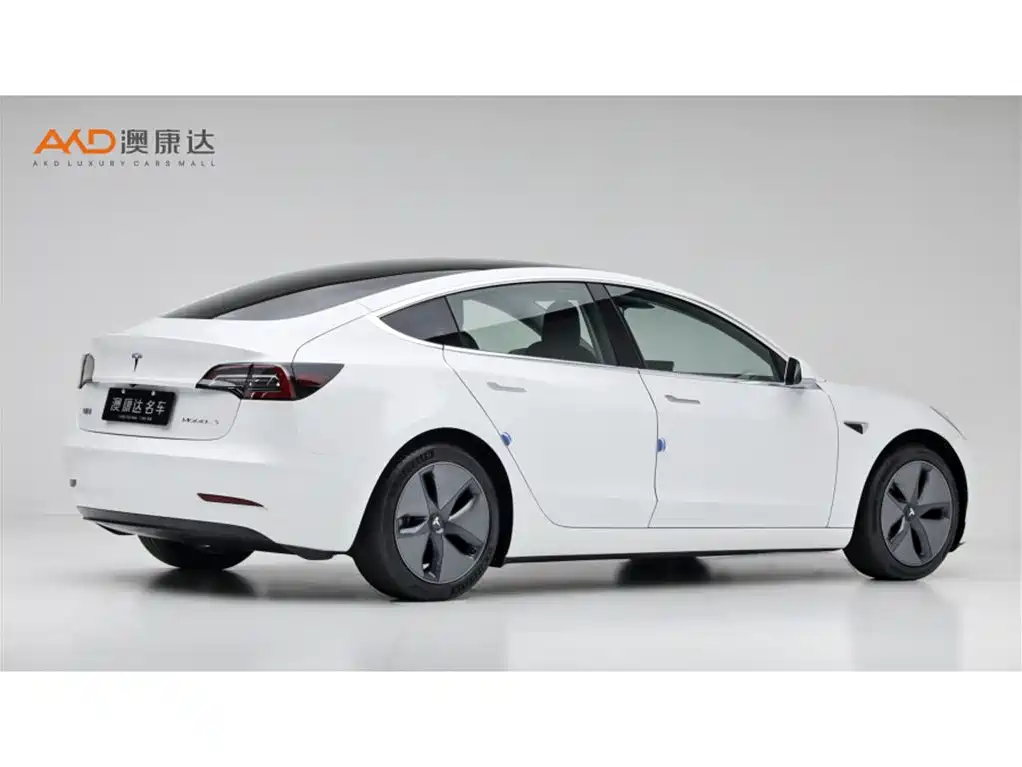 Tesla Model 3 — миниатюра 3