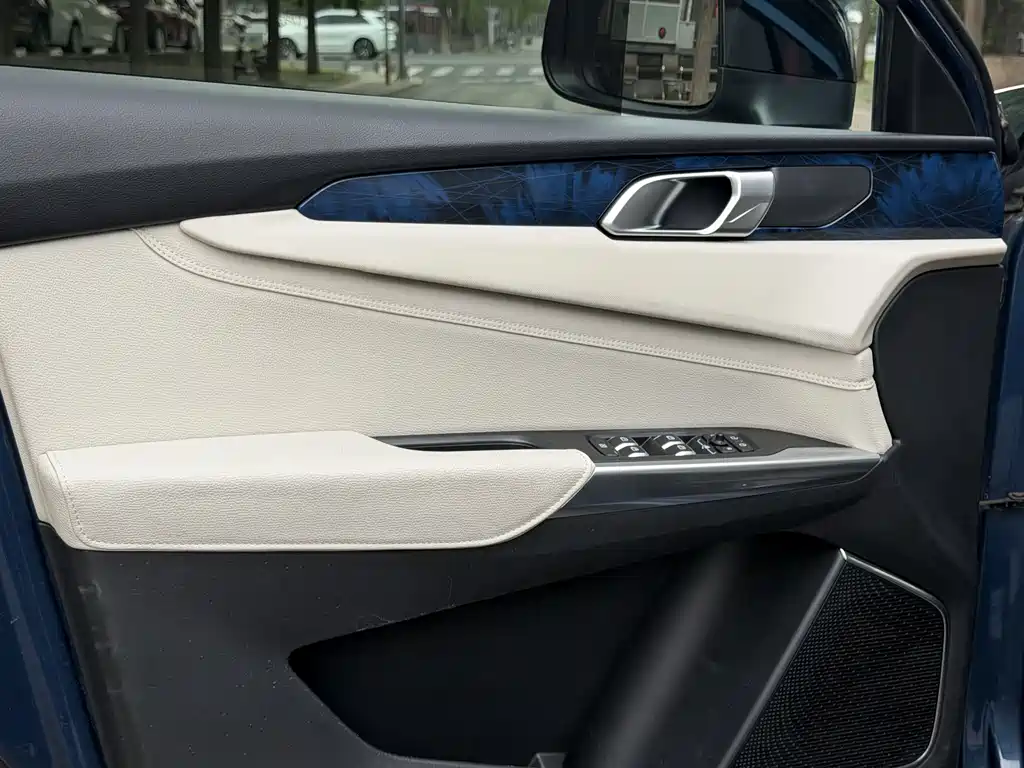 Lynk & Co 01 2019 2.0T Pro VI