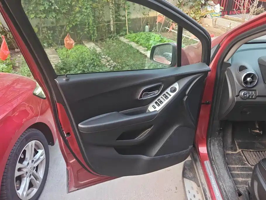 Chevrolet Trax — миниатюра 7