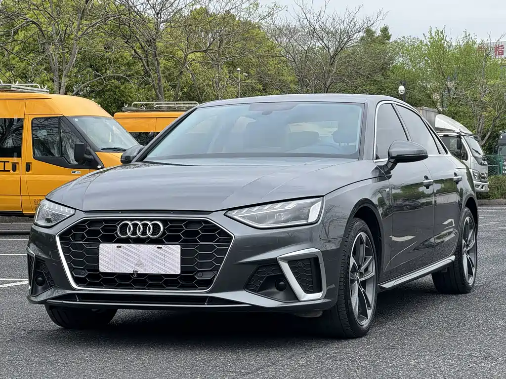Audi A4L 2021