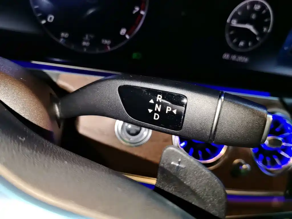 Mercedes-Benz E-Class — миниатюра 14