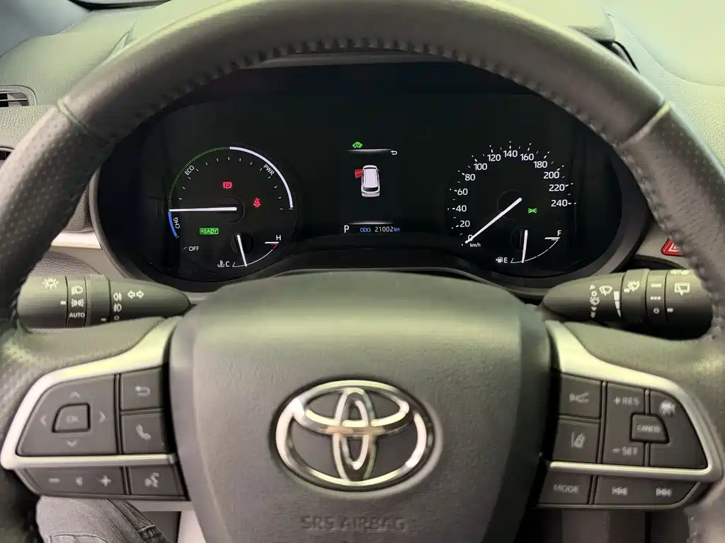 Toyota Sienna — миниатюра 5