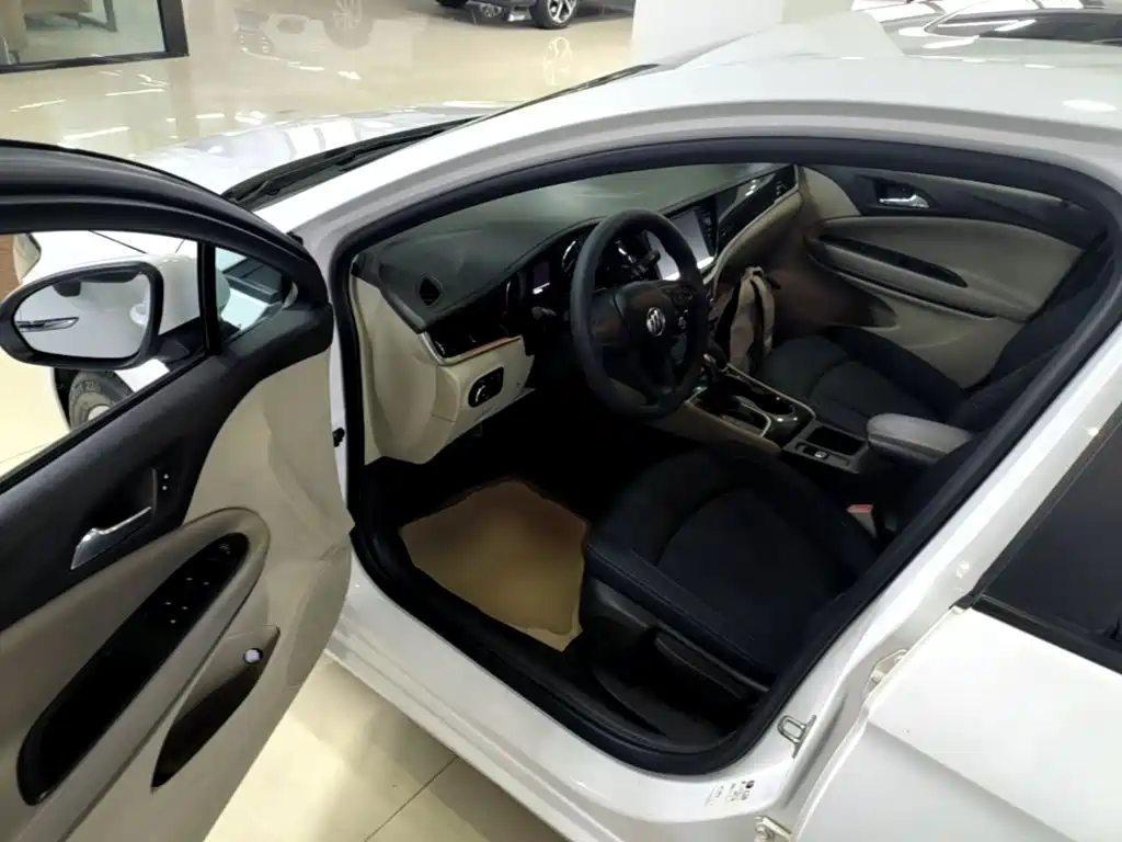 Buick Verano — миниатюра 16