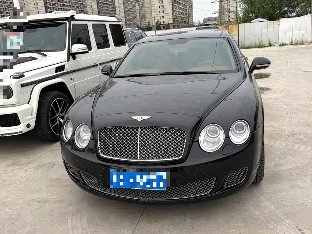 Bentley Flying Spur 2010 6.0T мест