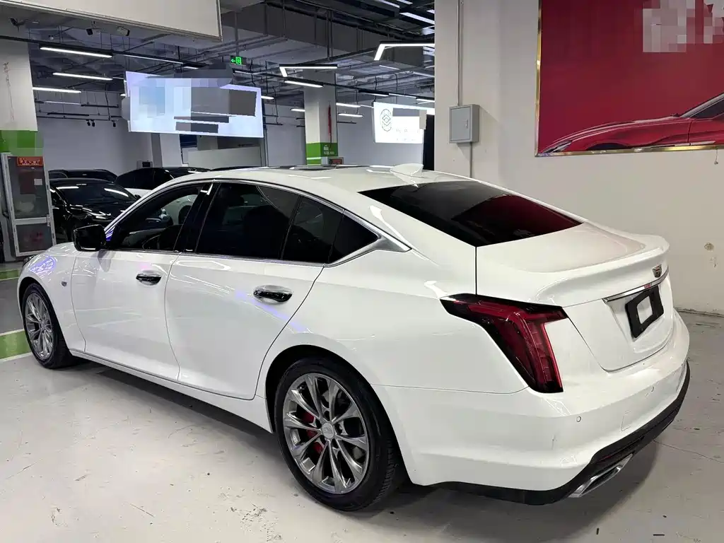 Cadillac CT5 — миниатюра 8