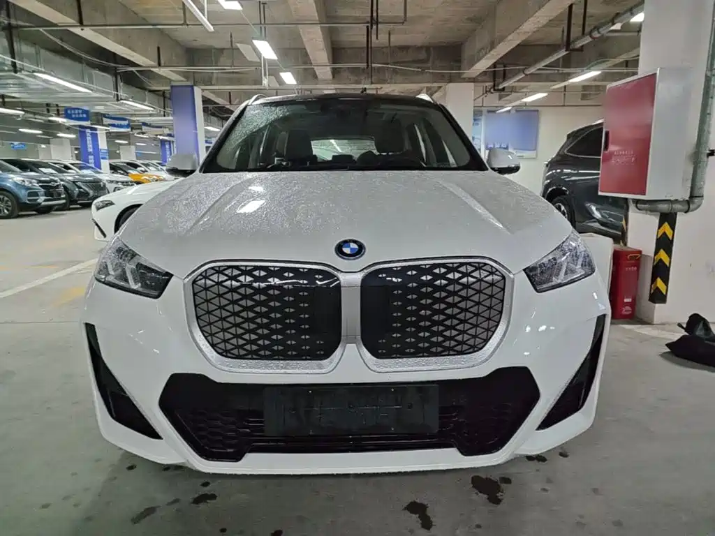BMW iX1 — миниатюра 3