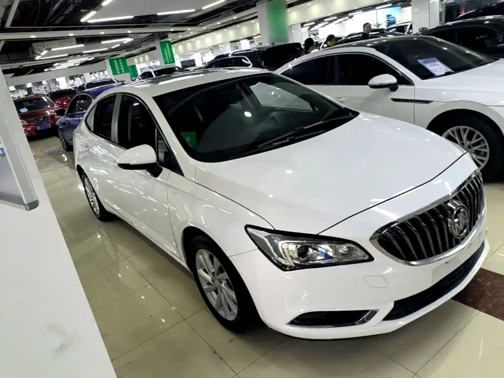 Buick Verano — миниатюра 4