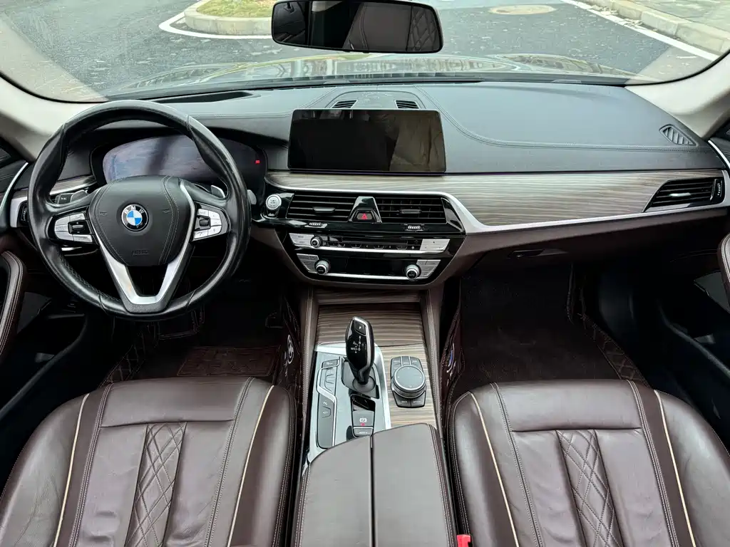 BMW 5 SERIES