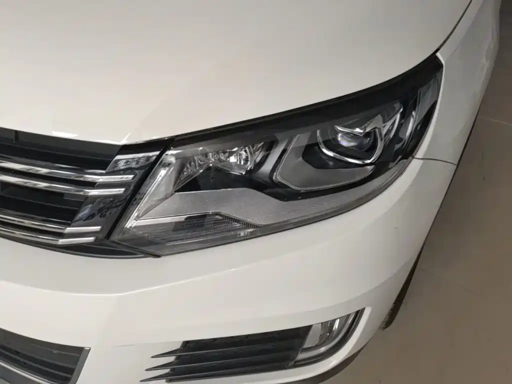 Volkswagen Tiguan — миниатюра 24