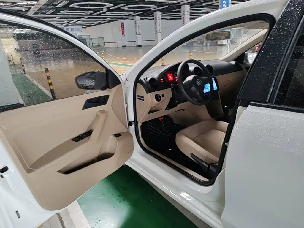 Volkswagen Jetta — миниатюра 16
