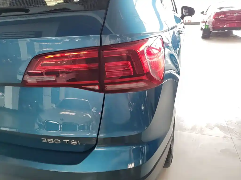 Volkswagen Tharu — миниатюра 8