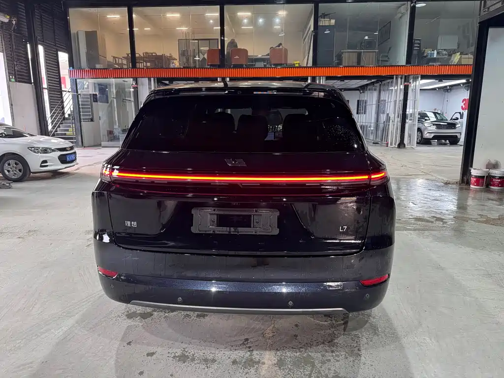 Li Auto IDEAL L7