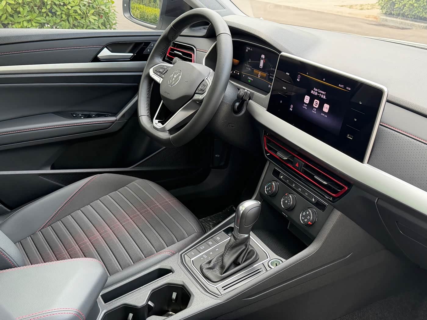 Audi A3 1.4 л 2023 г. Белый, пробег 21000 км