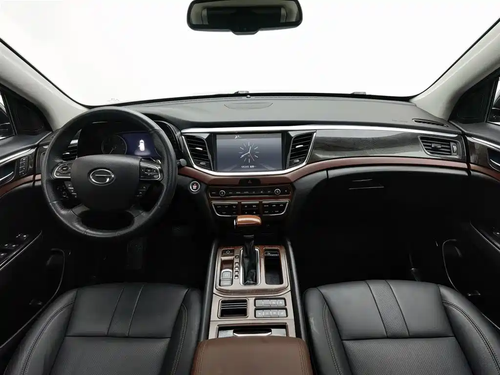 GAC GS8 2017 320T Luxury Smart Connect （ мест）