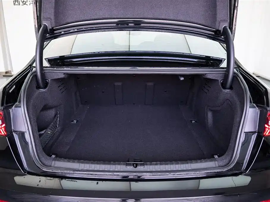 Audi A6L 2023 55 TFSI quattro Premium