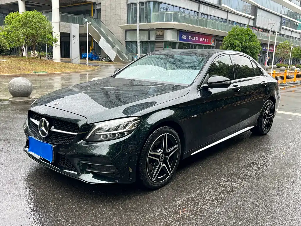Mercedes-Benz C-Class 2021