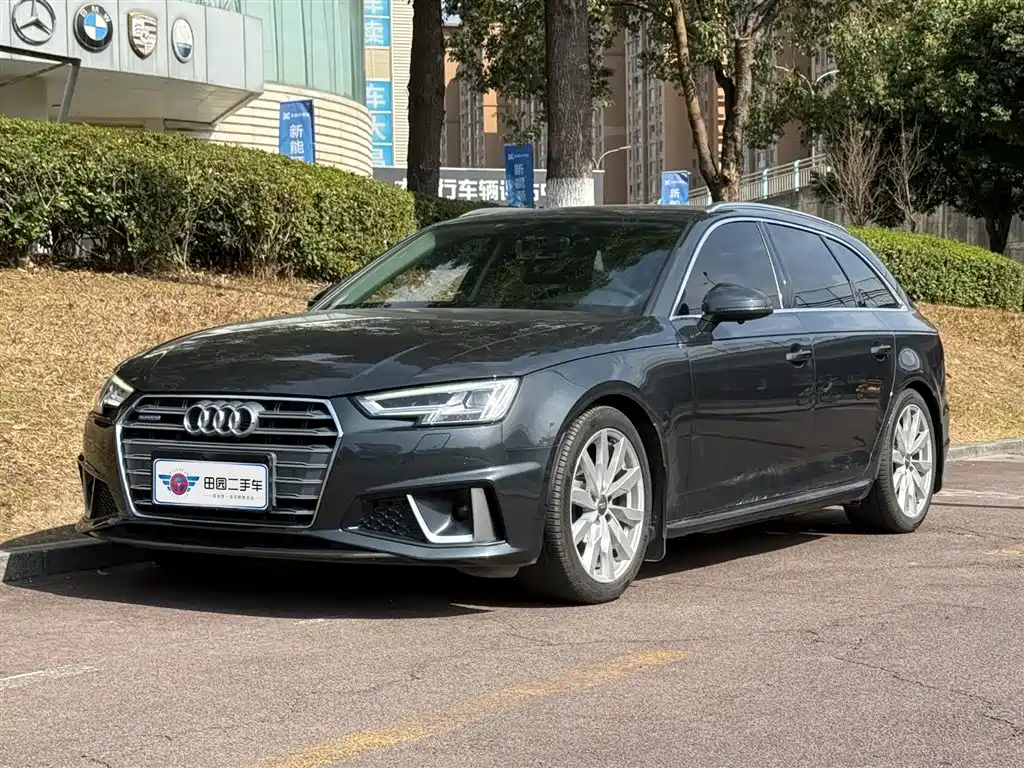 AUDI A4