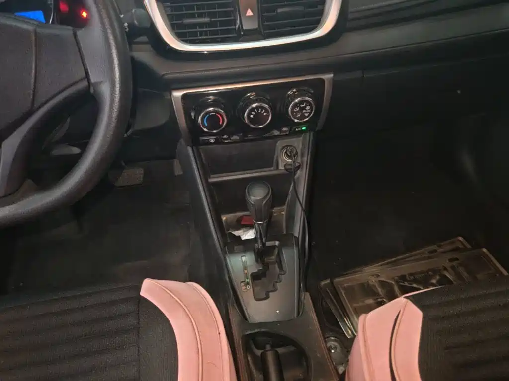Toyota Vios FS — миниатюра 14