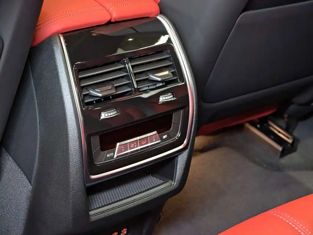 BMW X5 M — миниатюра 43