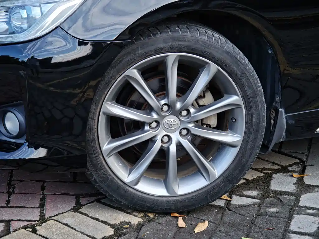 Toyota Reiz — миниатюра 2