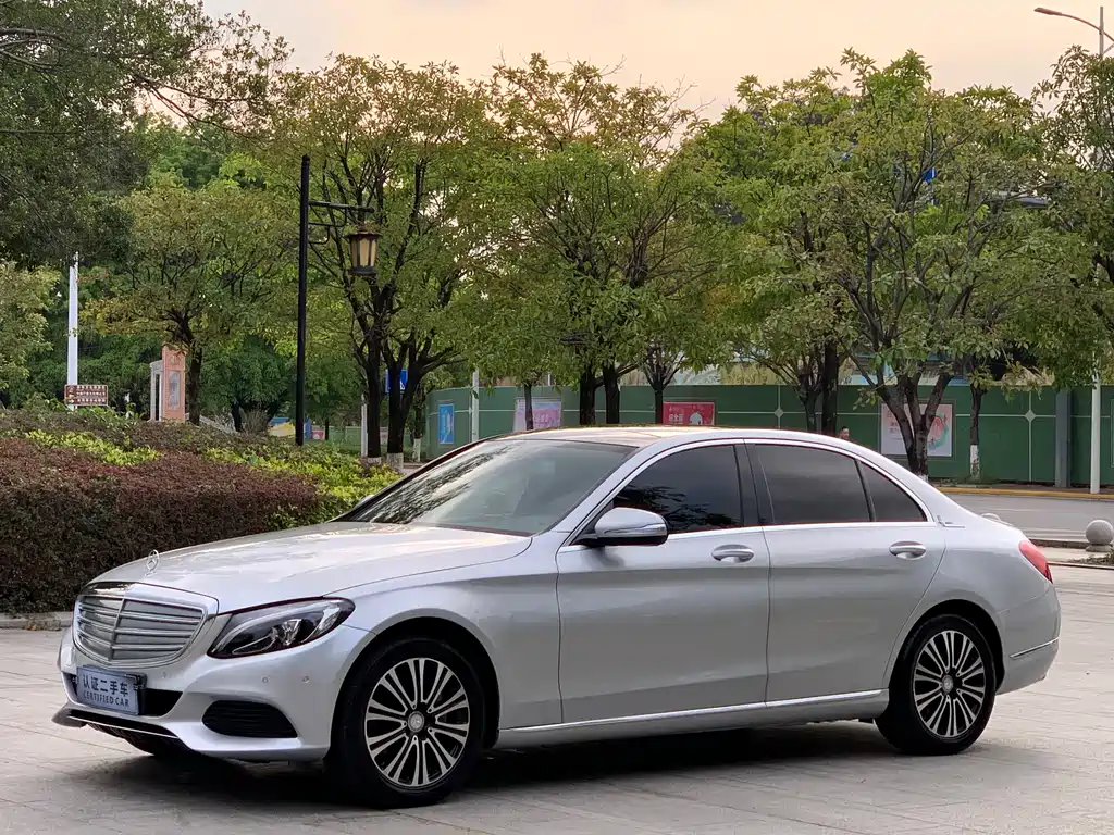 Mercedes-Benz C-Class 2017