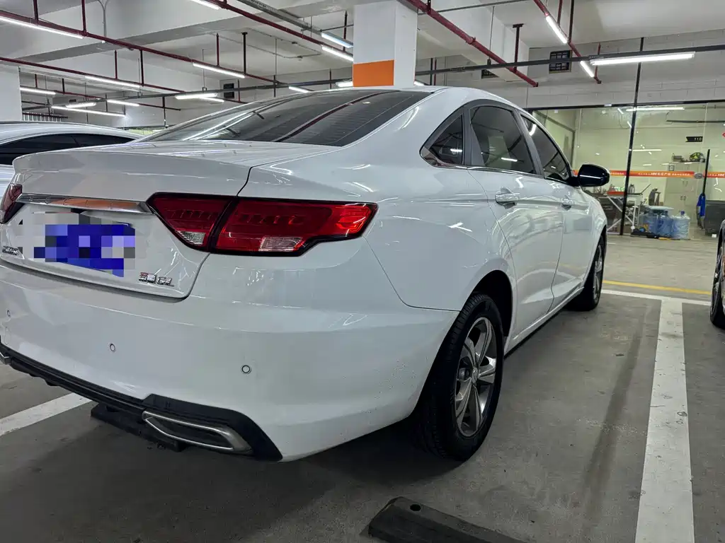 Geely Emgrand GL — миниатюра 10
