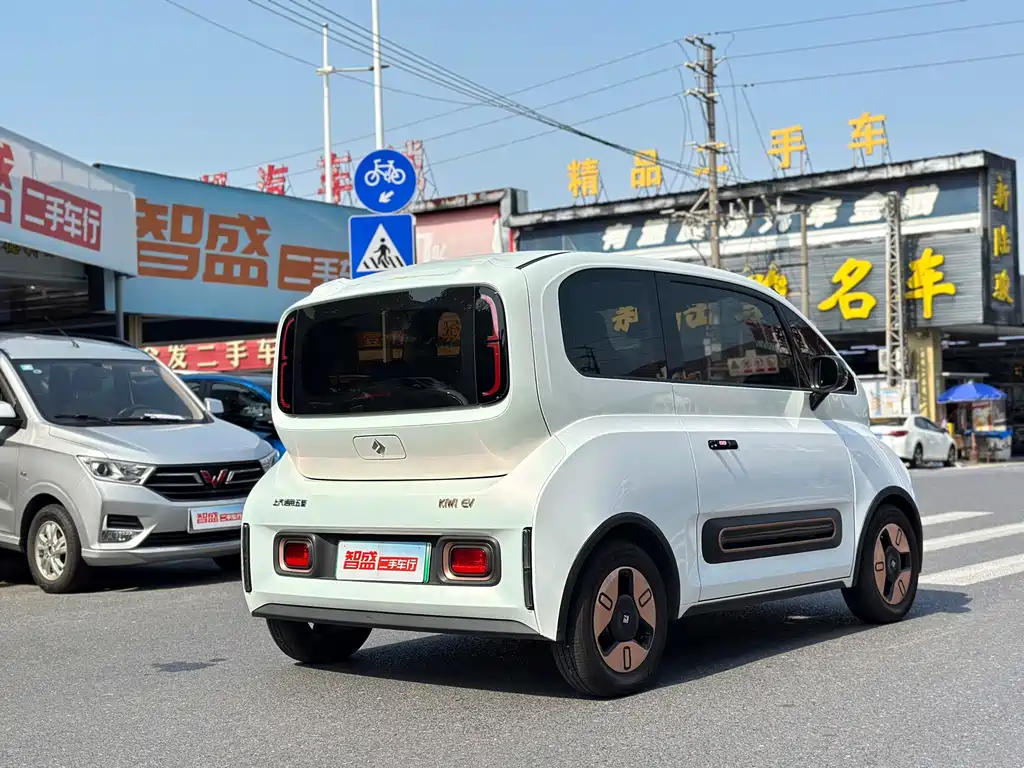 Baojun KiWi EV — миниатюра 3