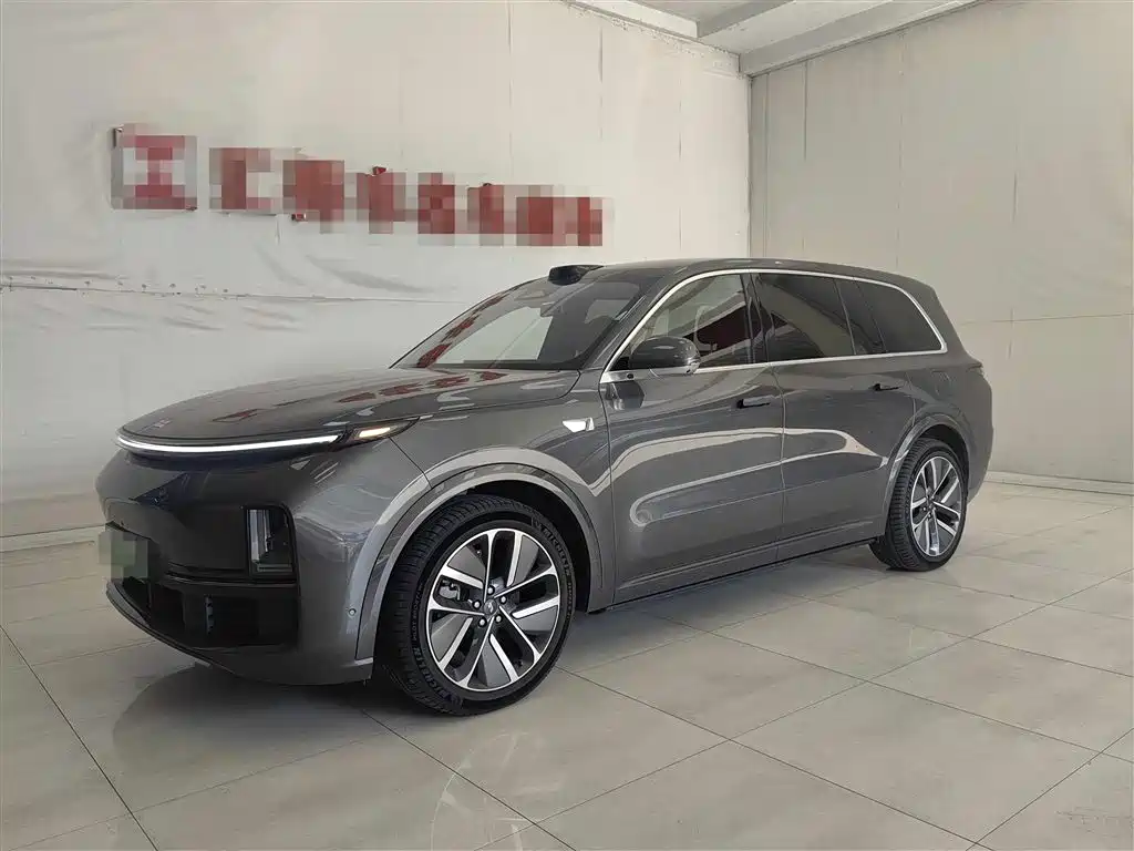 Li Auto Li L9 2025