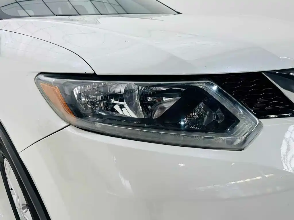 Nissan X-Trail — миниатюра 17