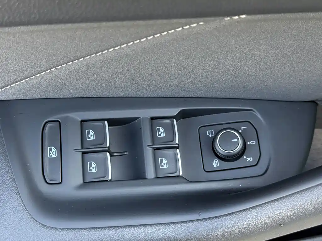 Volkswagen CC — миниатюра 10