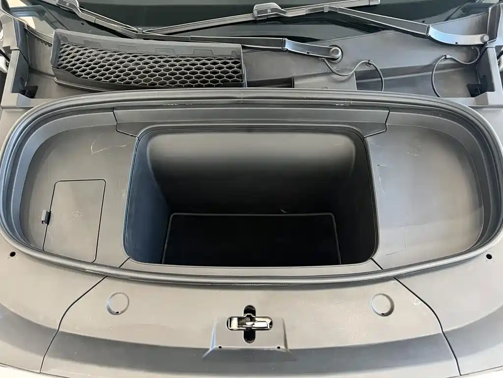 BYD L EV — миниатюра 15