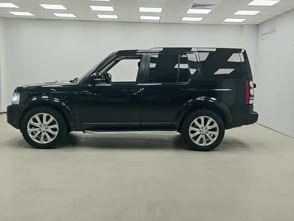 Land Rover Discovery 2015 3.0 SC V6 SE
