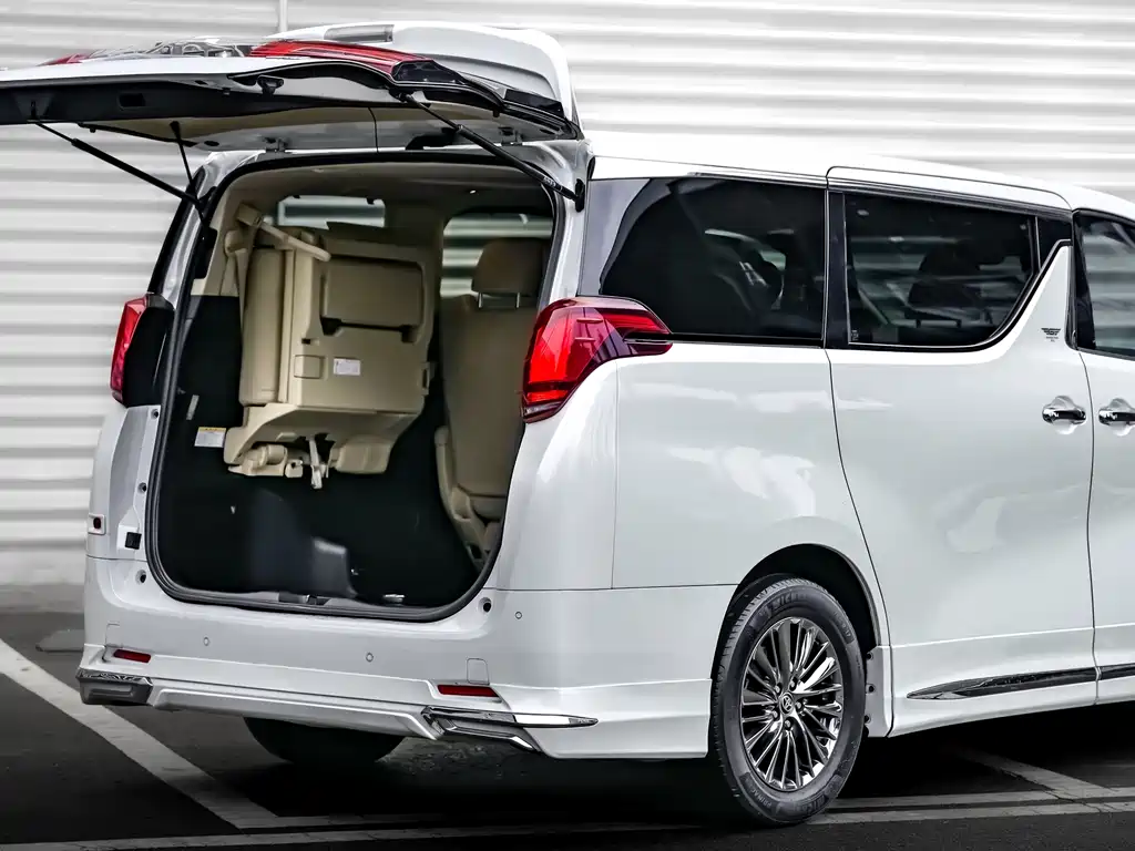 Toyota Alphard 2019 2.5L Luxury