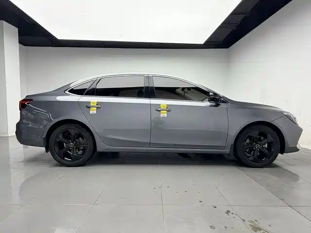 Roewe i6 MAX — миниатюра 7