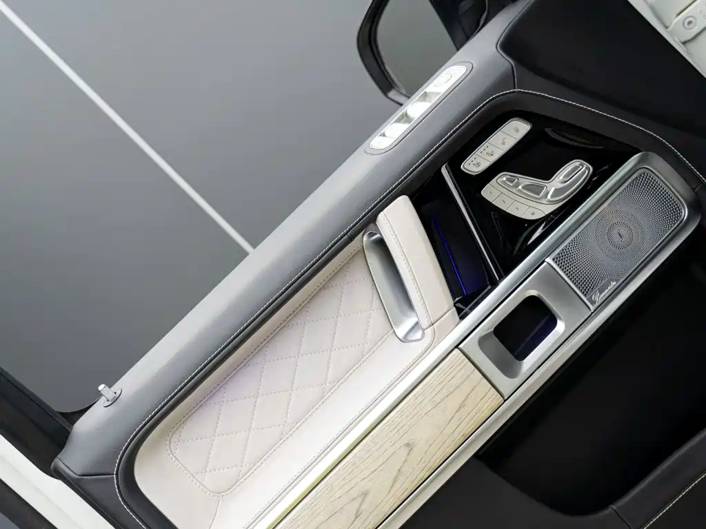 Mercedes-Benz G-Class — миниатюра 8