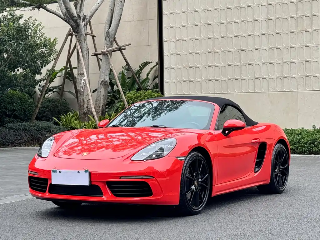 PORSCHE 718