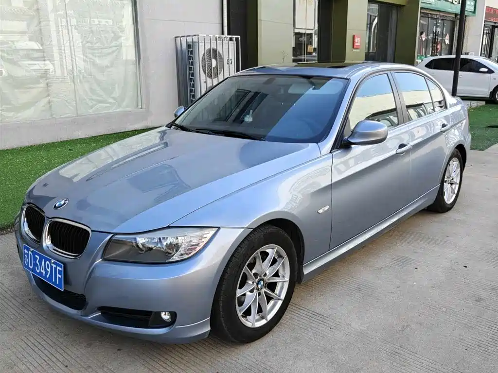 BMW 3 Series (Import) 2011