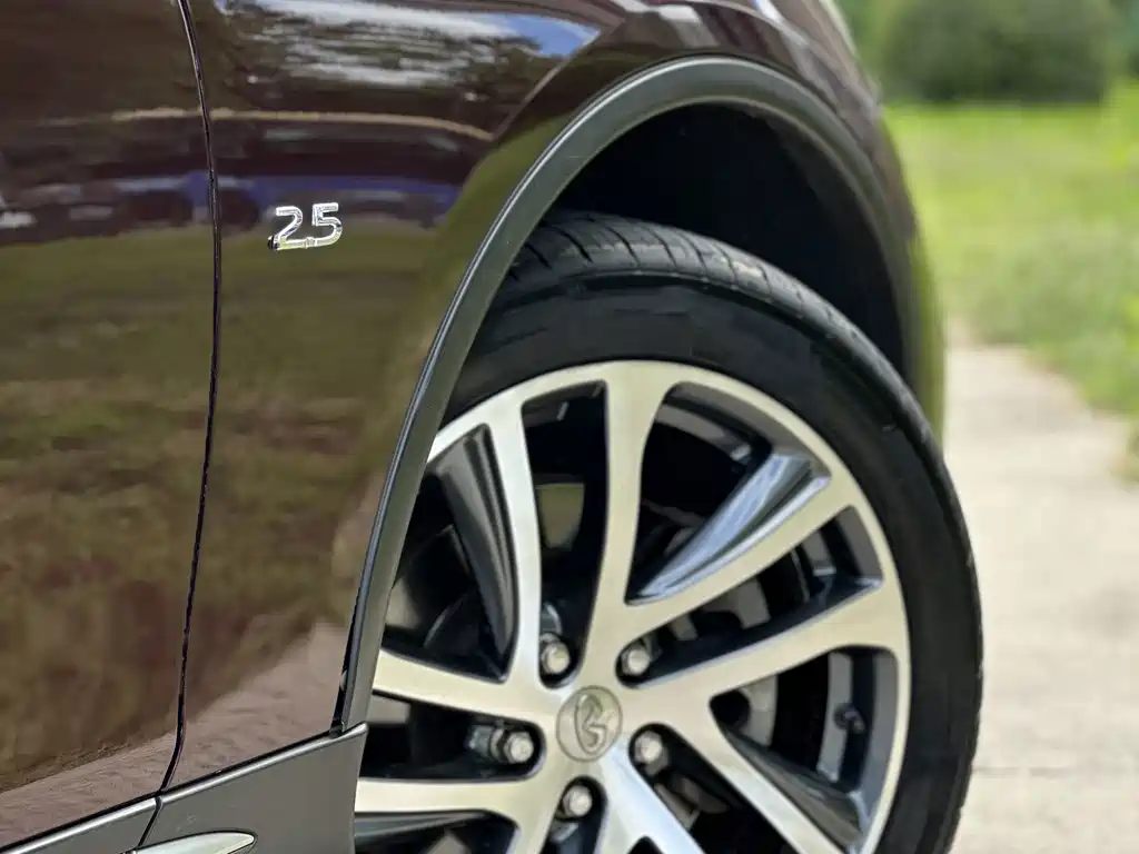 Infiniti QX50 — миниатюра 12