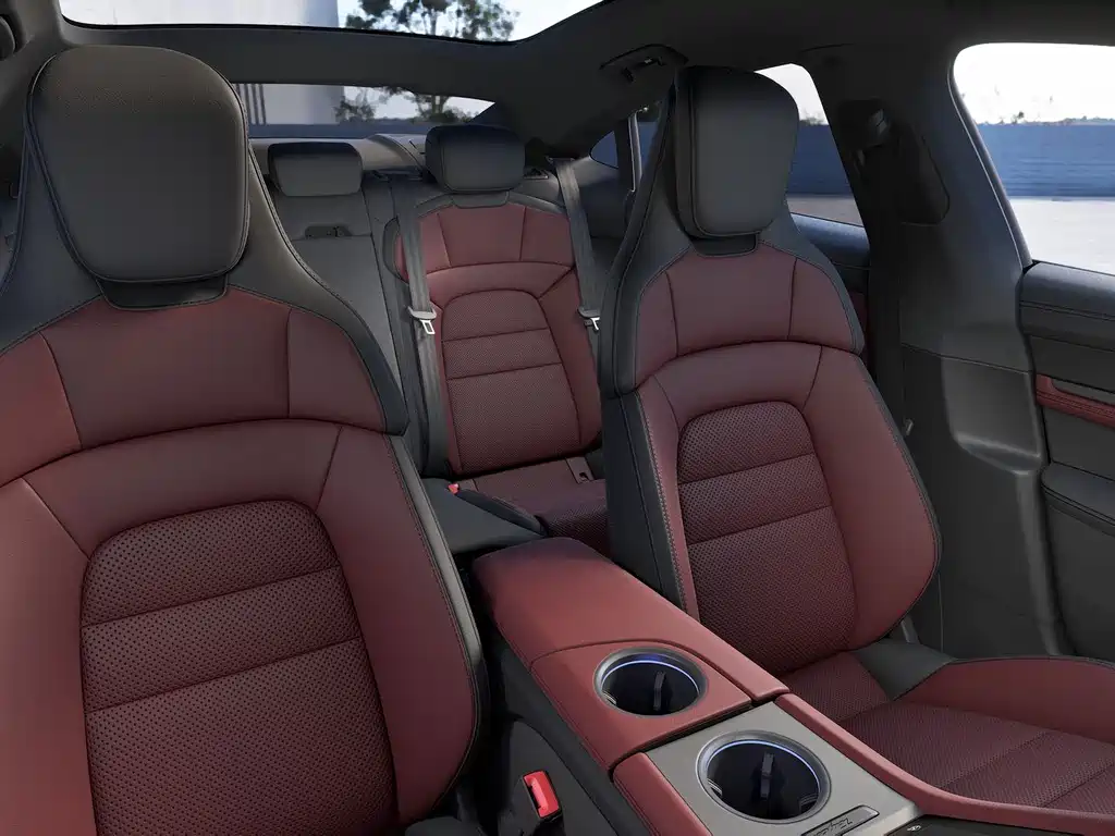 Porsche Taycan — миниатюра 9
