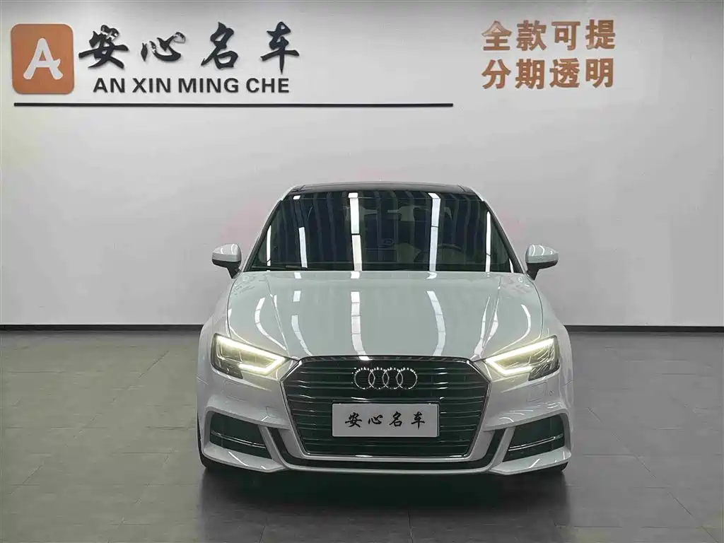 Audi A3 2018 30 Limousine 35 TFSI Fashion