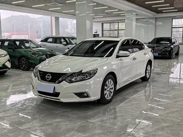 nissan teana