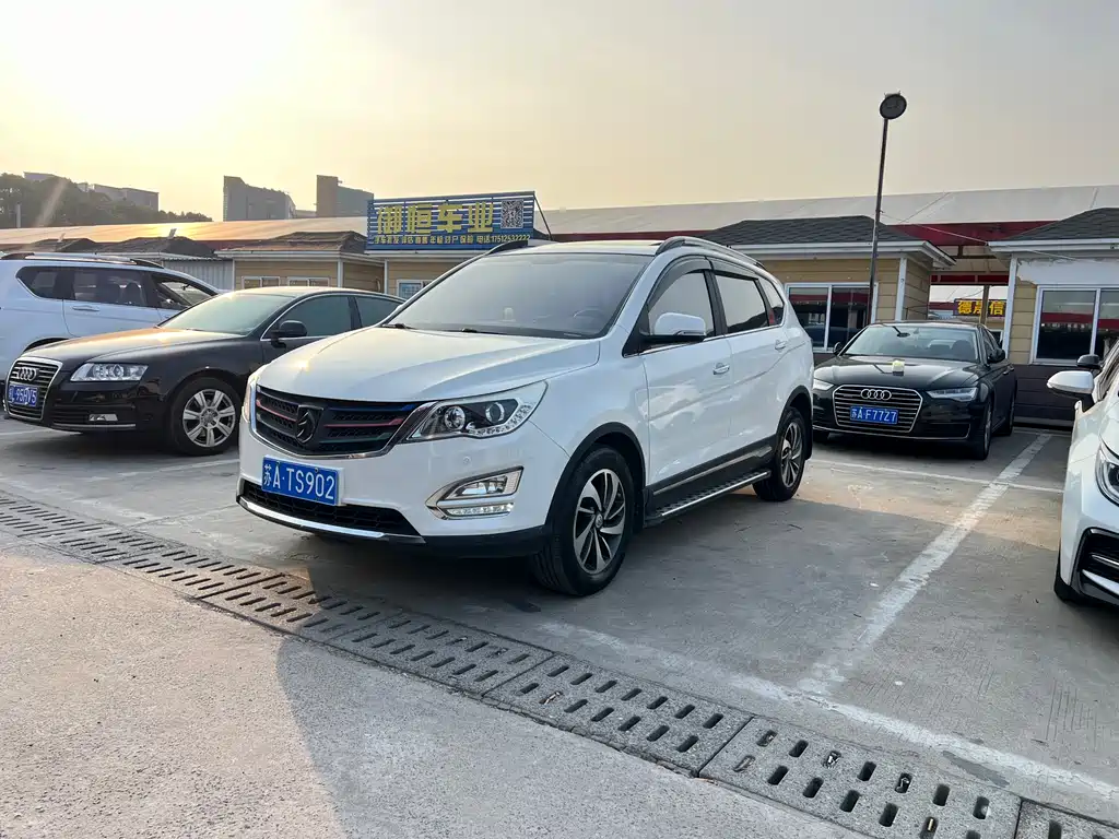 Baojun 560 1.8L Manual Luxury Type, фото 3