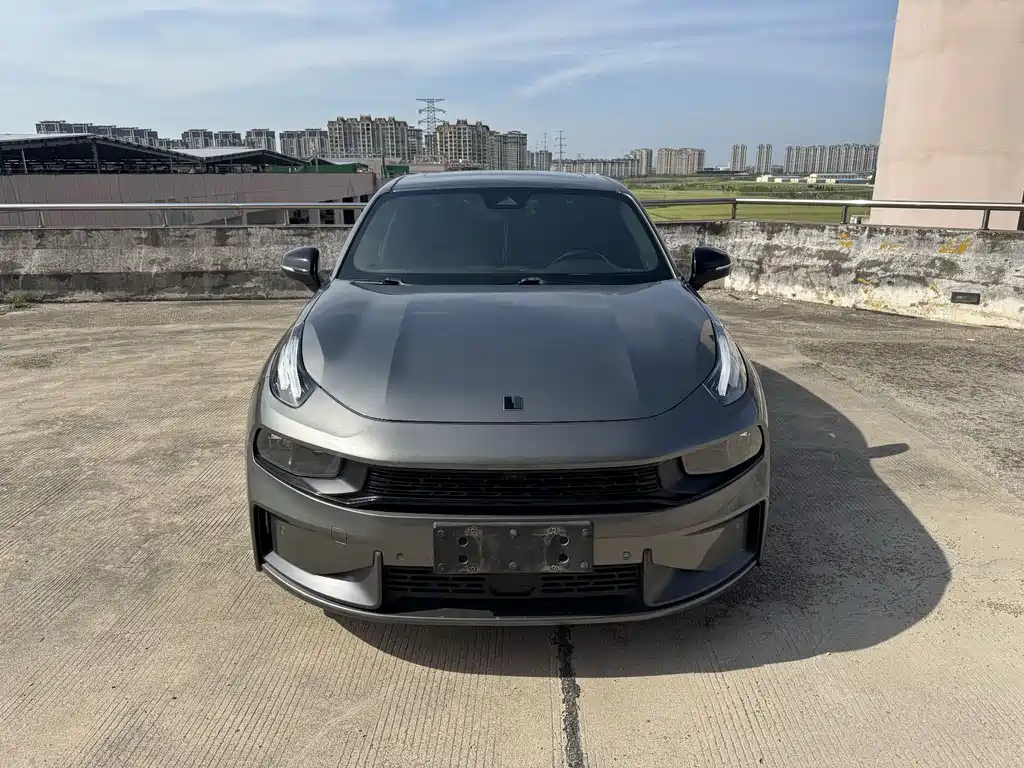 Купить Lynk & Co 03