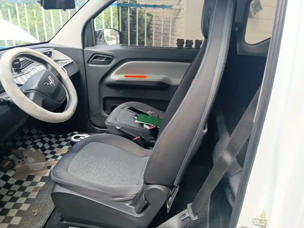 Wuling MINIEV — миниатюра 15