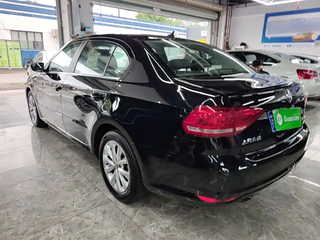 Volkswagen Lavida — миниатюра 5