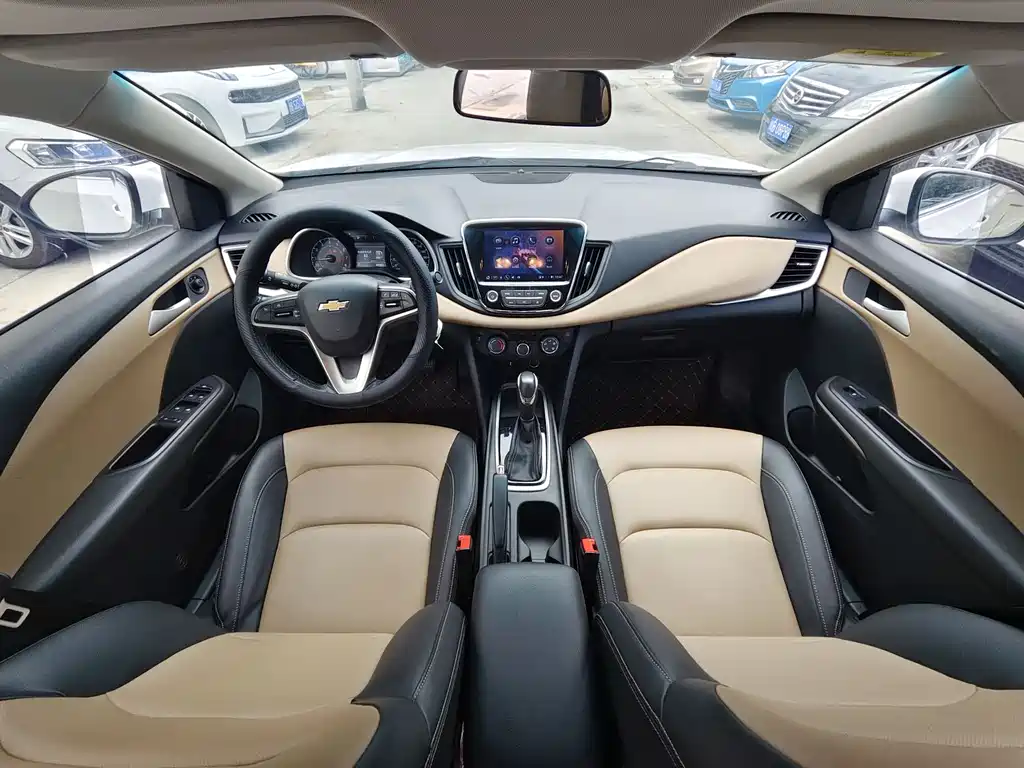 Chevrolet Monza 2022 320 AT Enjoy