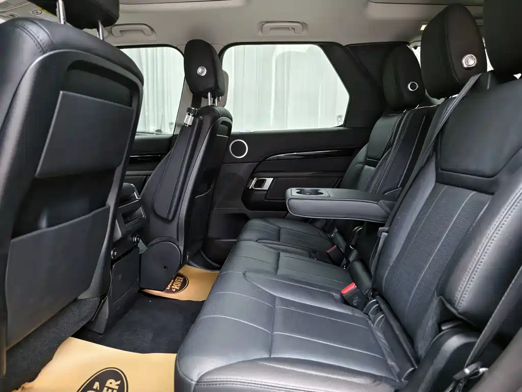 Land Rover Discovery 2019 3.0 SC V6 SE