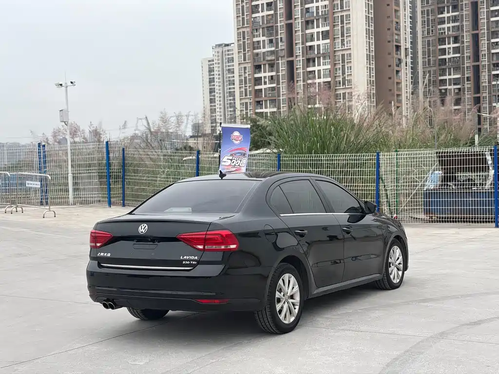 Volkswagen Lavida — миниатюра 9